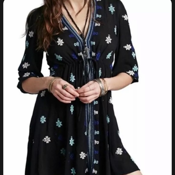 Free People Star Gazer Embroidered Peasant Mini Black Dress Size Small - Picture 9 of 9